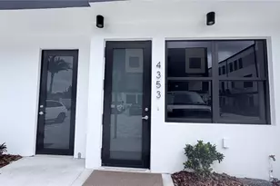 4353 Fontanarosa Village Ct, Tampa, FL 33614 - Photo 2