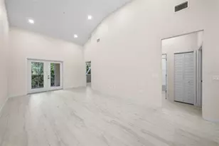3890 34th Ave S, Saint Petersburg, FL 33711 - Photo 8