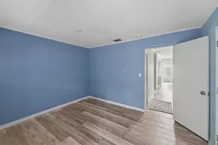 8555 112th St N, Seminole, FL 33772 - Photo 18