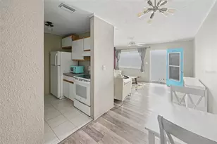 8555 112th St N, Seminole, FL 33772 - Photo 12
