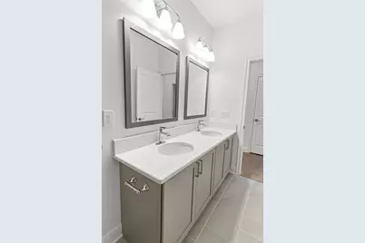 4421 W Bay Court Avenue, Tampa, FL 33611 - Photo 38
