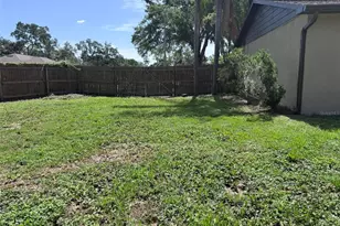 908 Silver Ridge Way, Valrico, FL 33594 - Photo 2