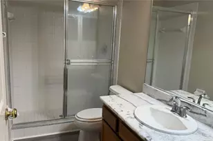 4135 Bismarck Palm Dr, Tampa, FL 33610 - Photo 24