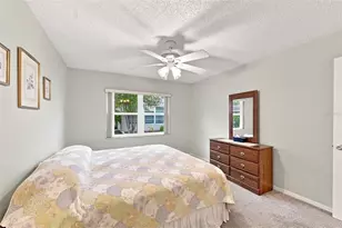 1906 Canterbury Ln, Sun City Center, FL 33573 - Photo 18