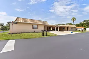 9224 Keyes Pl, New Port Richey, FL 34655 - Photo 18