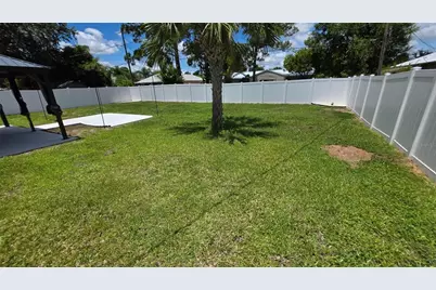 2135 19th Avenue SW, Vero Beach, FL 32962 - Photo 16