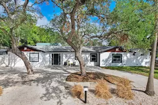 530 Locklie St, Dunedin, FL 34698 - Photo 1
