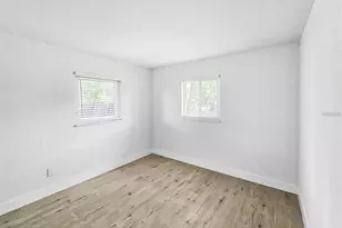 516 12th St W, Palmetto, FL 34221 - Photo 12