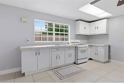 2607 W Crest Avenue, Tampa, FL 33614 - Photo 28