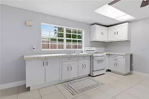 2607 W Crest Ave, Tampa, FL 33614 - Photo 28