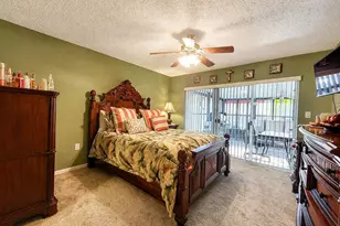 9391 118th Ln, Seminole, FL 33772 - Photo 10