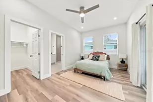 4390 44th St N, Saint Petersburg, FL 33714 - Photo 6