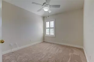 10704 Sierra Vista Pl, Tampa, FL 33626 - Photo 26