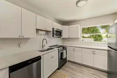 10664 Starkey Road, Seminole, FL 33777 - Photo 8