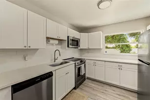 10664 Starkey Rd, Seminole, FL 33777 - Photo 8