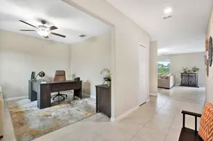 12813 Wildflower Meadow Dr, Riverview, FL 33579 - Photo 4