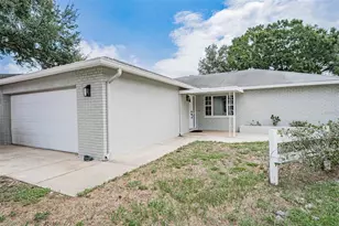 2308 Liston Cir, Palm Harbor, FL 34683 - Photo 2