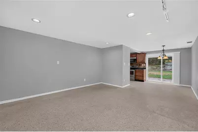 506 Shamrock Road, Brandon, FL 33511 - Photo 8