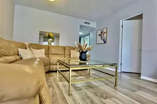 8651 10th St N, Saint Petersburg, FL 33702 - Photo 6