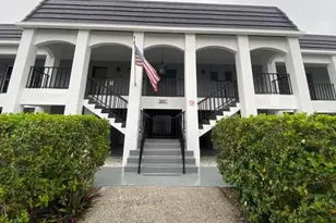 8651 10th St N, Saint Petersburg, FL 33702 - Photo 18