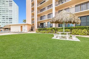 51 Island Way, Clearwater Beach, FL 33767 - Photo 38