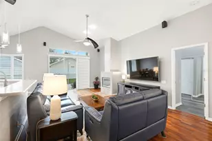 1258 Paradise Lake Dr, Tarpon Springs, FL 34689 - Photo 12