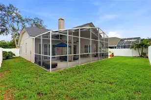 1258 Paradise Lake Dr, Tarpon Springs, FL 34689 - Photo 8