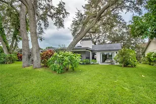 2906 Windridge Dr, Holiday, FL 34691 - Photo 36