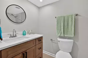 4885 1st St NE, Saint Petersburg, FL 33703 - Photo 16
