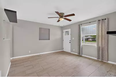 4529 73rd Street N, Saint Petersburg, FL 33709 - Photo 4