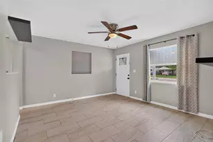 4529 73rd St N, Saint Petersburg, FL 33709 - Photo 4