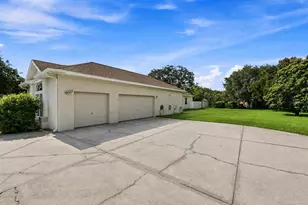13750 Dowling Ln, Odessa, FL 33556 - Photo 4