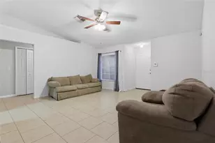 1210 Blufield Ave, Brandon, FL 33511 - Photo 10