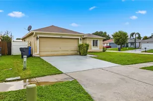 1210 Blufield Ave, Brandon, FL 33511 - Photo 2