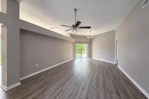28427 Sunvale Pl, Wesley Chapel, FL 33543 - Photo 6