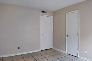 8512 Oleander Flower Ln, Tampa, FL 33614 - Photo 16