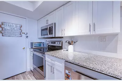 7400 Sun Island Drive S #709, South Pasadena, FL 33707 - Photo 12