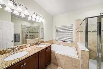 2722 Winglewood Circle, Lutz, FL 33558 - Photo 12