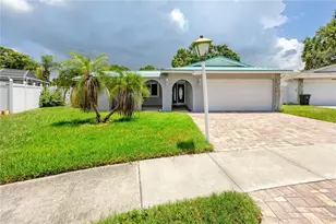 12291 Monarch Cir, Seminole, FL 33772 - Photo 1