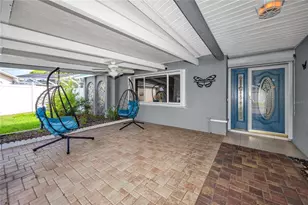 12291 Monarch Cir, Seminole, FL 33772 - Photo 2