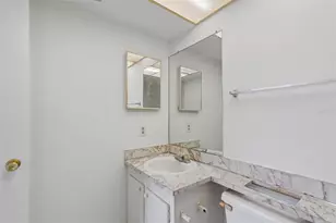 1900 68th St N, Saint Petersburg, FL 33710 - Photo 28