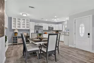 2711 27th Ave Dr W, Bradenton, FL 34205 - Photo 12