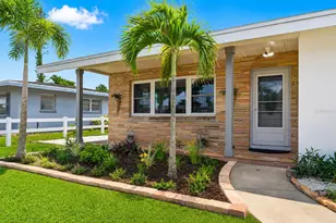 2711 27th Ave Dr W, Bradenton, FL 34205 - Photo 2