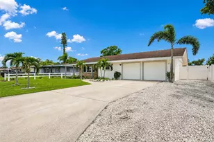 2711 27th Ave Dr W, Bradenton, FL 34205 - Photo 38