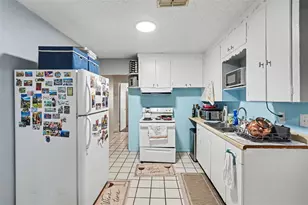 2311 35th St S, Saint Petersburg, FL 33711 - Photo 8
