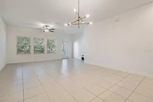 4607 Tuscan Loon Dr, Tampa, FL 33619 - Photo 16