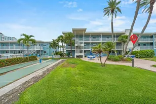 6061 2nd St E, Saint Petersburg, FL 33706 - Photo 2