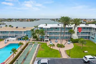 6061 2nd St E, Saint Petersburg, FL 33706 - Photo 1