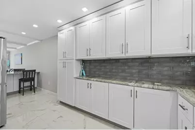 6061 2nd Street E #45, Saint Petersburg, FL 33706 - Photo 8