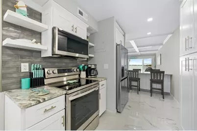 6061 2nd Street E #45, Saint Petersburg, FL 33706 - Photo 6